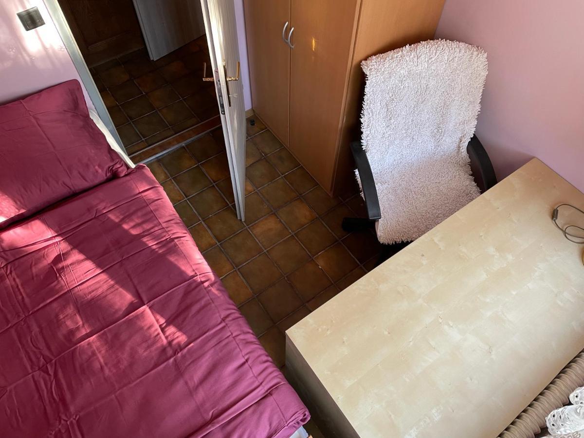 Suburb Hostel بوركيرسدورف المظهر الخارجي الصورة